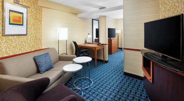Люкс Fairfield Inn and Suites by Marriott Plainville