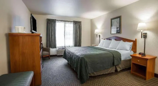 Шестиместный номер Standard Quality Inn & Suites Federal Way - Seattle