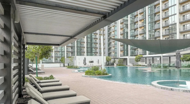 Апартаменты Spacious 2BR in The Crest With Pool and gym