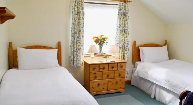 Holly Cottage, Book Feriehus Hoteller i Yorkshire Moors med parkering, Parkering