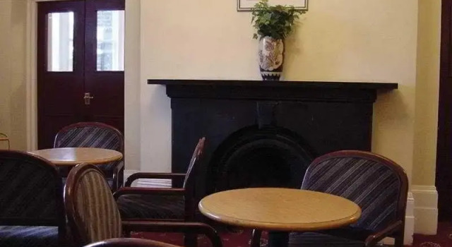 Channins Hounslow Hotel, Забронировать Отель Фелтхам Хаунслоу