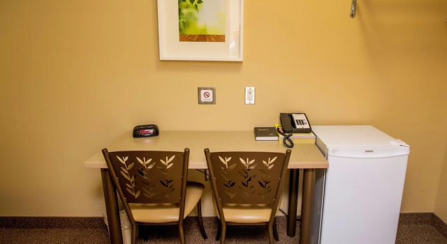 Standard room Refresh Inn & Suites