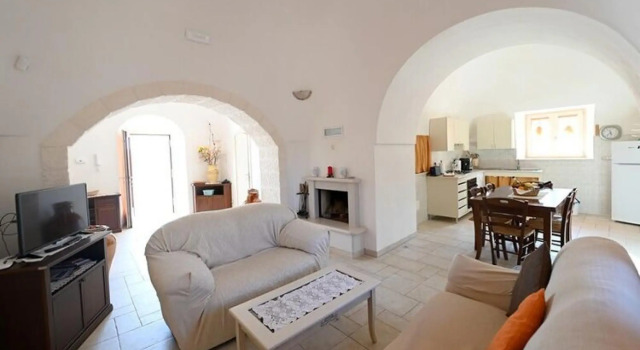 Holiday home with pool in Cisternino