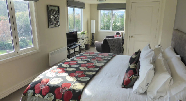 Queenstown Country Lodge, Забронировать Отель «постель и завтрак» Озеро Хайес 