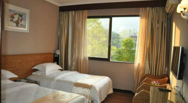Guilin Lipu Fengyu Yanshan Resort, Забронировать Курортный отель Гуйлинь Гуанси-Чжуанский автономный район