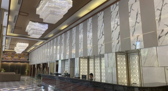 Jomtien Holiday Inn Pattaya, Забронировать Отель Сирача провинция Чонбури