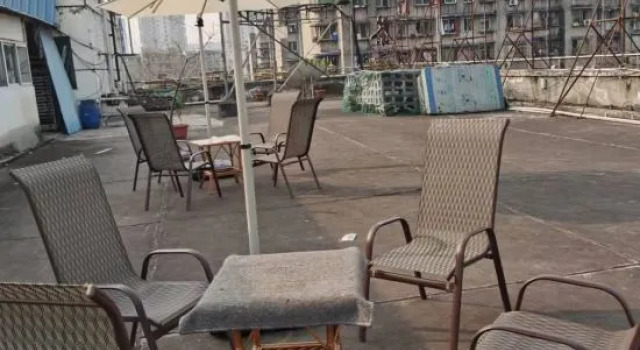 Thankyou Junyi Chain Inn (Chengdu Colored Glass Field Branch), Boek Hotel Hotels in Chengdu met parkeren, Parkeren