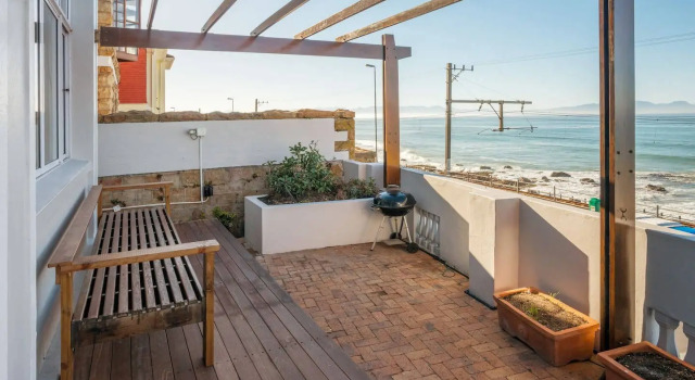With The Tide, Забронировать Отель Отели Cape Peninsula 5 звезд, 5*