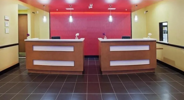 La Quinta Inn & Suites by Wyndham Tulsa - Catoosa Route 66