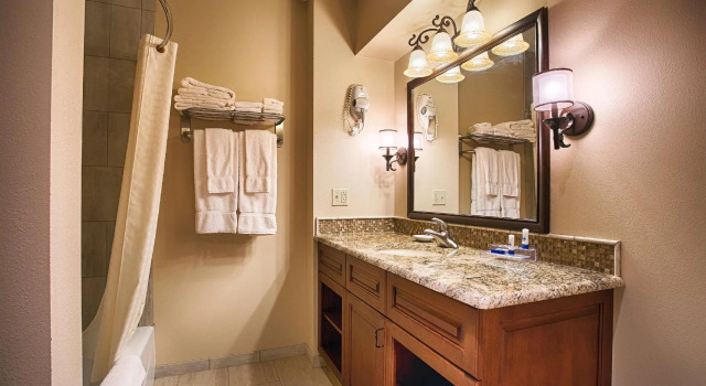 Четырёхместный люкс The Inn at Lewisburg, BW Signature Collection
