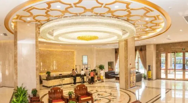 Yangjiang Guanhua Hotel (Hailing Island Dajiaowan), Забронировать Отель Отели Hailing с парковкой, Парковка