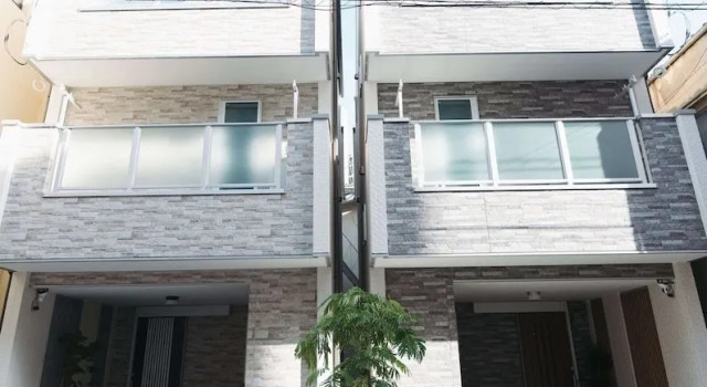 Back to 90s American Style House