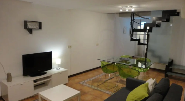 Room Valencia, Забронировать Отель Отели Коста-де-Валенсии с парковкой, рядом с Церковь Сан-Хуан-де-ла-Крус, Парковка