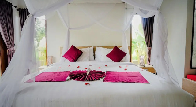 Three Gold Luxury Private Villa, Rezervovat Vila Vily v Bali, Vila