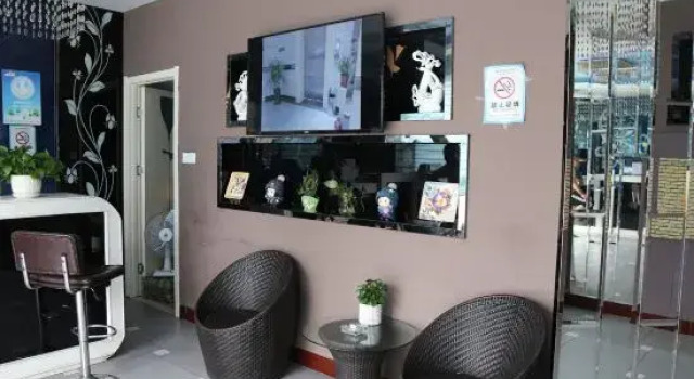Aike 100 Theme Hotel (Qingdao Chongqing North Road Liuting Subway Station), Book Hotel Liuting Shandong