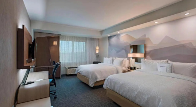 Четырёхместный номер Standard Courtyard by Marriott Houston Sugar Land/Lake Pointe