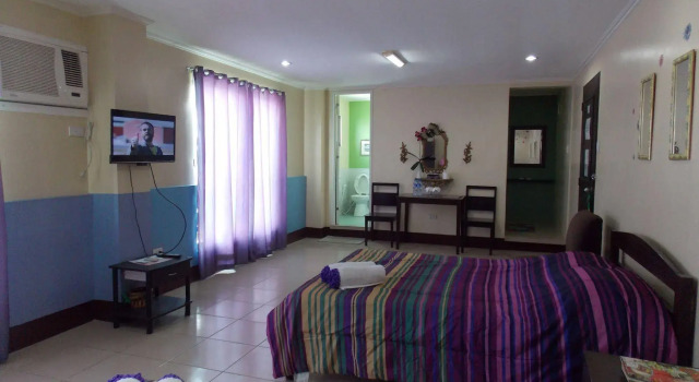 Fleur de Liz Inn, Buchen Sie Hotel Santa Barbara Visayas
