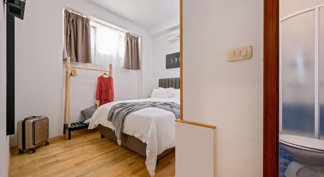 Номер Economy Yellow house with private parking by Adex travel