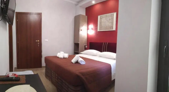 Standard huone parvekkeella Inn miracles seven