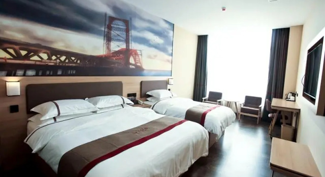 Thank Inn Hotel Shanxi Yulin Jingbian County New Bus Station, Rezerwuj Hotel Jingbian Shaanxi