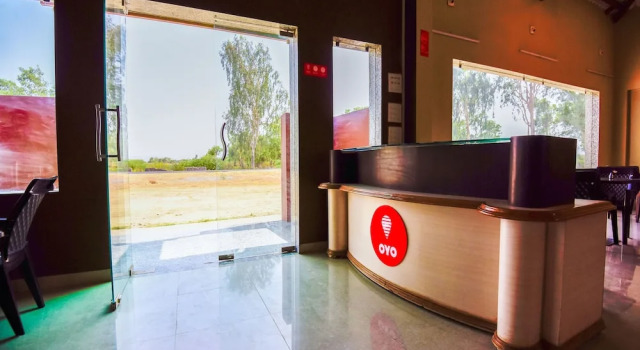 OYO 13911 Shyam Sundri Resort, Забронировать Курортный отель Отели штата Раджастхана с бассейном, Бассейн
