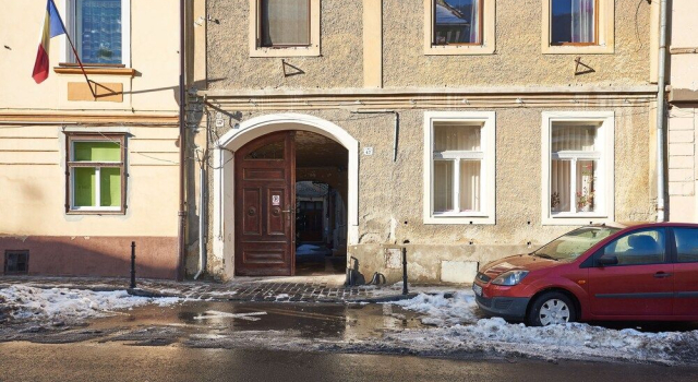 Apartment Werkstatt, Забронировать Апартаменты/квартира Бран Брашов, рядом с Площадь городского совета