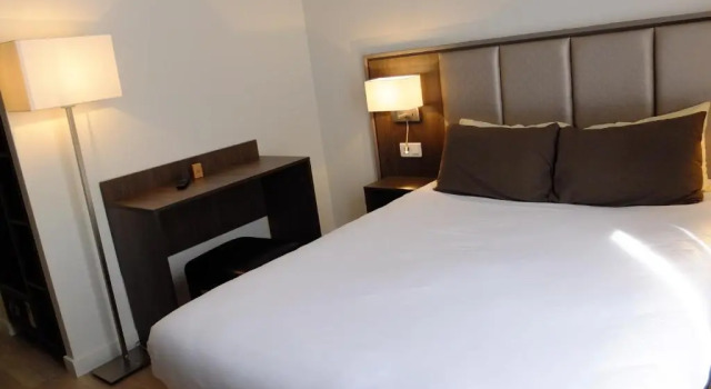 Номер Comfort Hotel de Flore - Montmartre