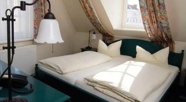 Phoenix Hotel Reuterhaus, Забронировать Отель Висмар Мекленбург-Померания, рядом с Порт Висмар