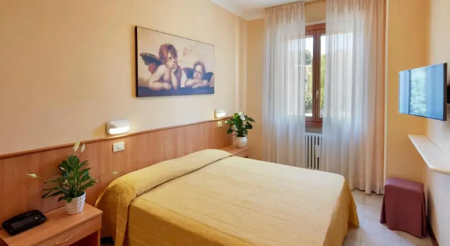 Трёхместный номер Standard Hotel Plaza