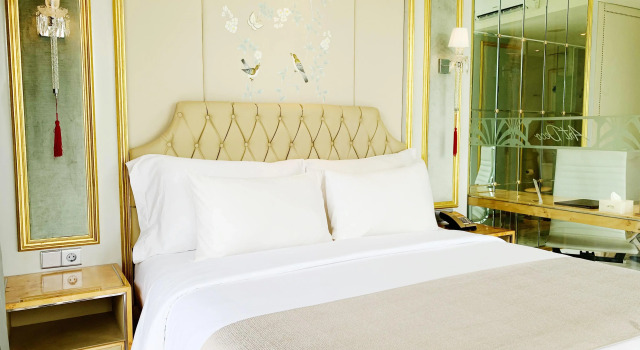Art Deco Luxury Hotel & Residence