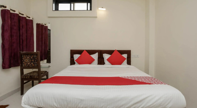 OYO 28790 Hotel Metro