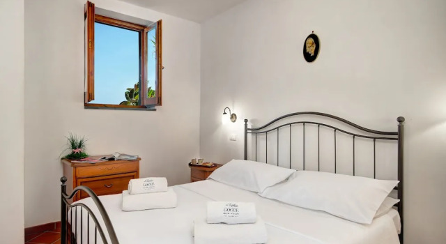 La baia dello chalet, Забронировать Шале Коттеджи Марина-дель-Кантоне, Коттедж