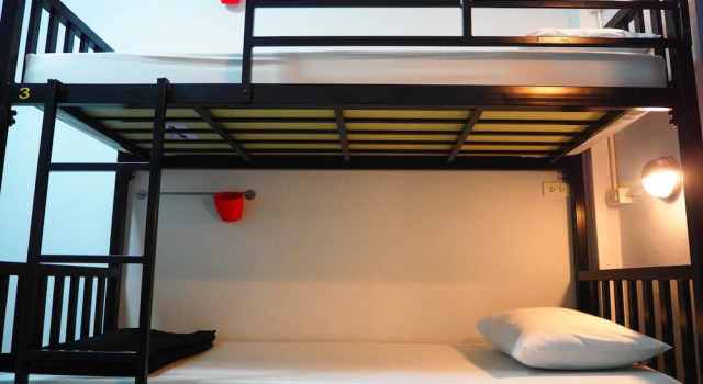 Кровать в общем номере Wayla Hostel - Adults Only