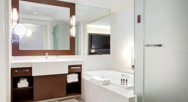Deluxe Double room oceanfront Hyatt Regency Guam