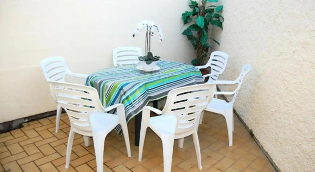 Résidence RUE DE LA JONQUIERE - 4 Pièces pour 8 Personnes 84, Rezerwuj Hotel Port-Leucate Corbières