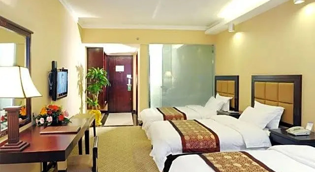 Трёхместный номер Deluxe Yangshuo West Street Vista Hotel