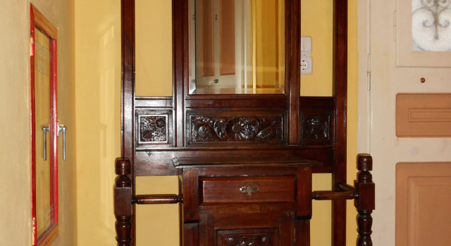 Byron Hotel