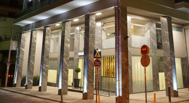 Кровать в общем номере Piraeus Port Hotel