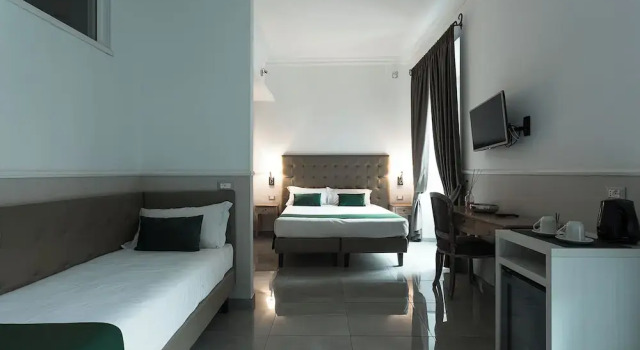 Четырёхместный номер Standard Vaticano Luxury Guest House