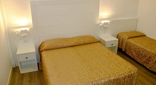 Трёхместный номер Standard с видом на море Hotel Esplanade