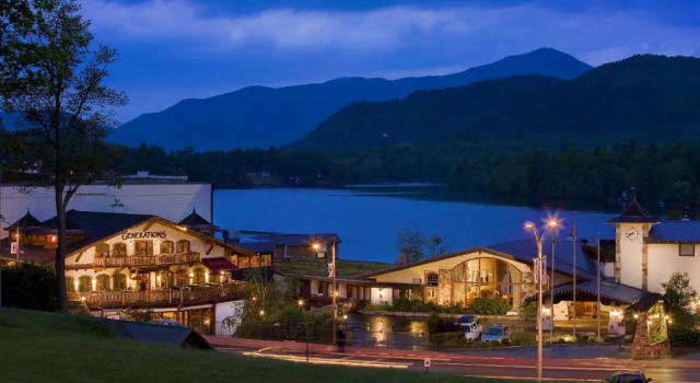 Четырёхместный номер Standard с видом на окрестности Golden Arrow Lakeside Resort