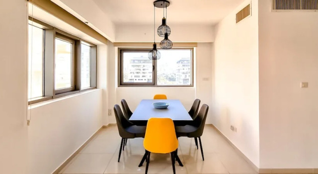 Апартаменты Deluxe Condo & Pool in New North by FeelHome