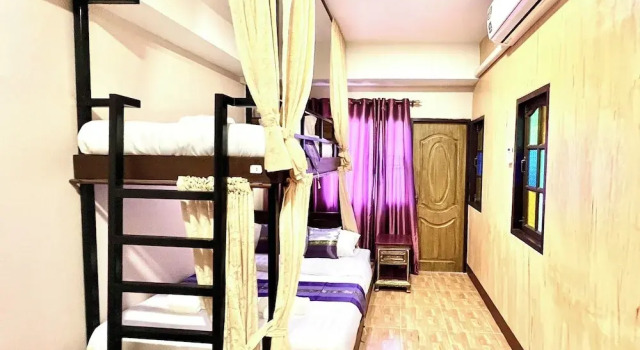 Номер Standard с балконом LM Hostel
