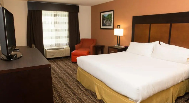 Номер Standard Holiday Inn Express Hotel & Suites Cherokee-Casino by IHG