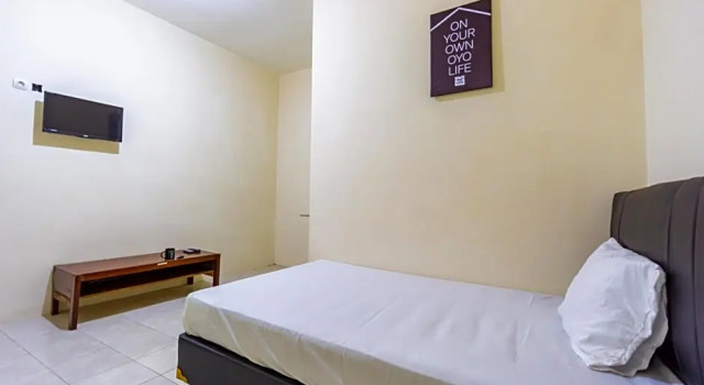 OYO Life 2420 Kost Luqman 1