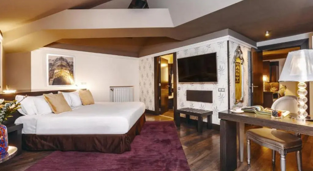 Номер Superior Grand Palace Brno - Small Luxury Hotels of the World