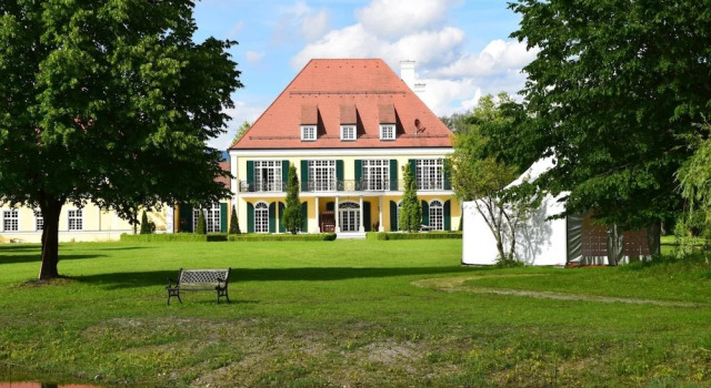 Gut Altholz Landhotel Restaurant, Varaa Hotelli Hotellit Baijeri pysäköinnillä, Pysäköinti