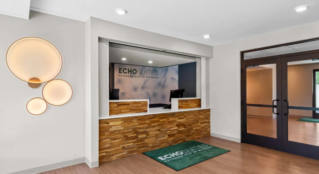 Echo Suites Extended Stay by Wyndham Middleburg, 予約 ホテル ミドルバーグ フロリダ州