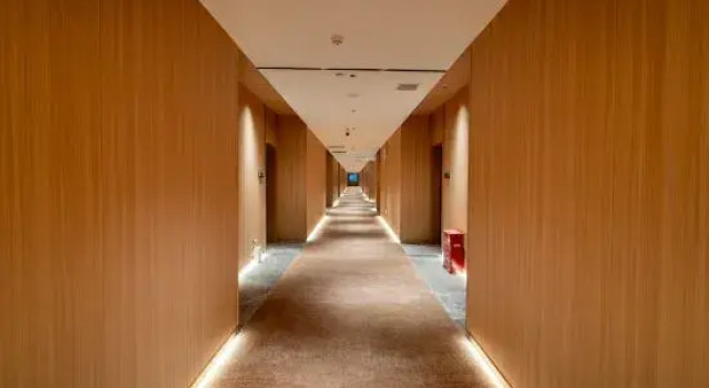 Luodian Mucheng · Banshan Hotel (Luodian Mingzhu Square Branch), Prenota Hotel Luodian Guizhou
