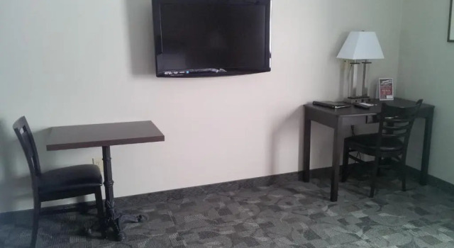 Номер Standard Midland Inn & Suites